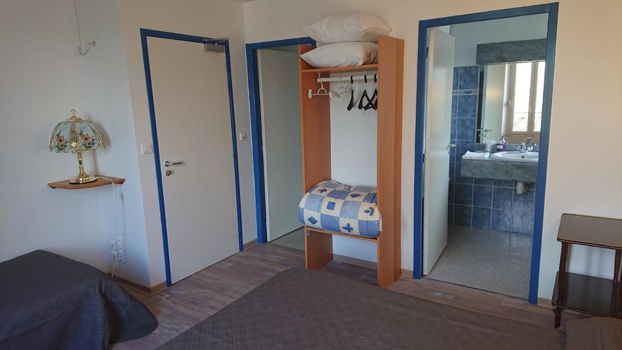 Auberge Le Cevenol ลา กาวาเลอรี ภายนอก รูปภาพ